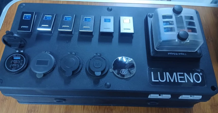 12 Volt Maxi Power Box