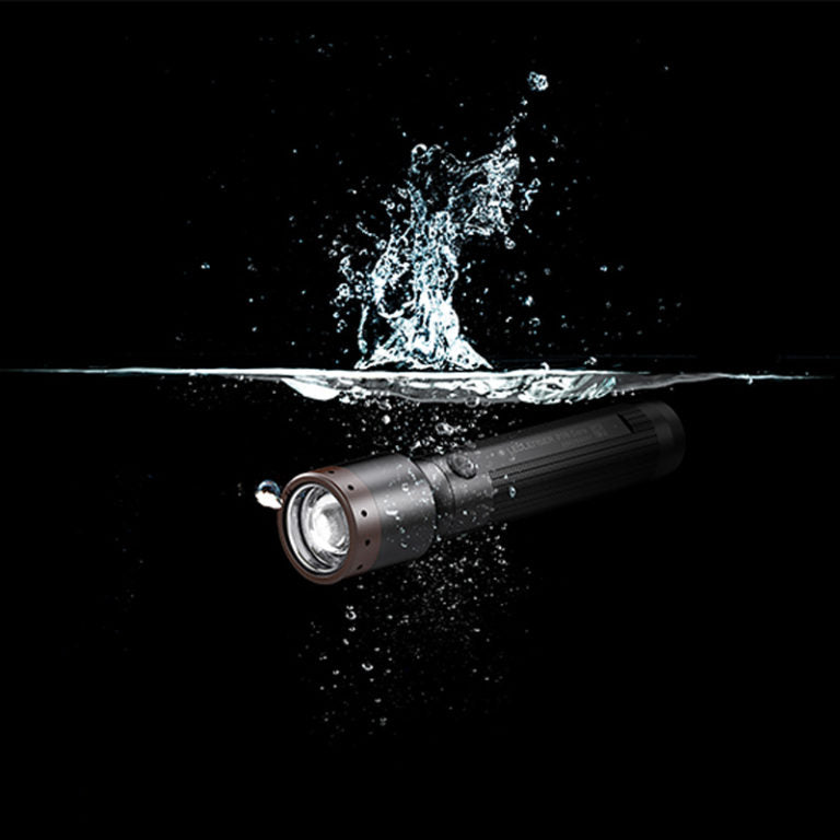 P7R Core Recharble Water Resistant Torch